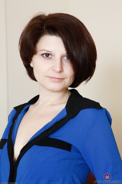 [Image: 126986581_0003.jpg]