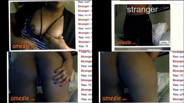Omegle Ebony With Nice Tits Spreads Ass