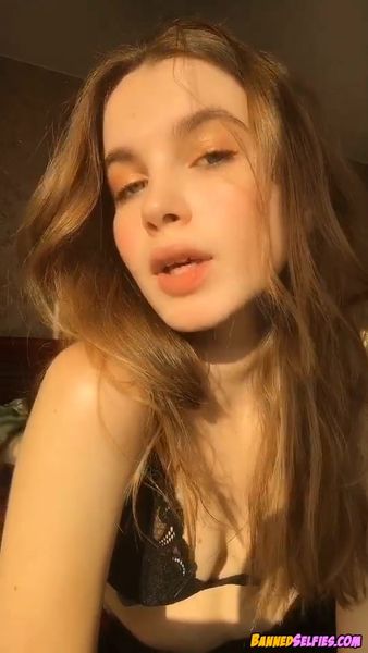 Aleena &#8211; Teen Nude Tiktok Selfie