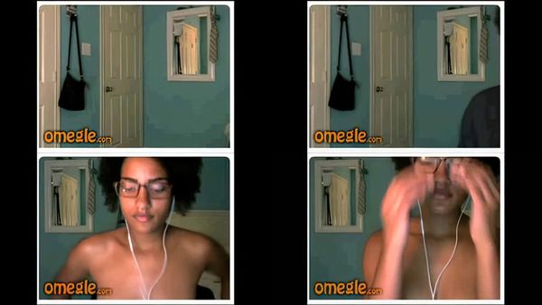 Omegle Hot Teen Gets Nude