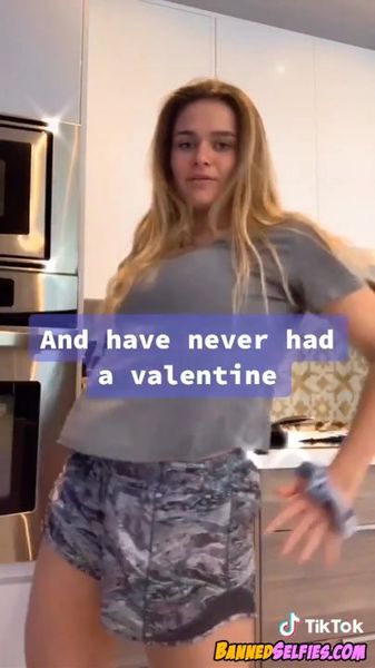 Janessa – Shy Hot Tease 18 Years Old On Instagram