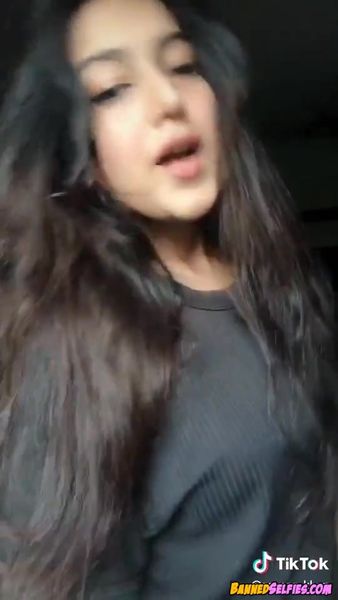 Aisha – Banned Tease 22 Years Old On Tiktok