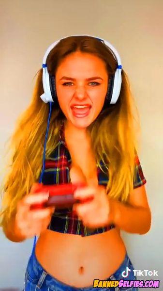 Claudia – Private Show
