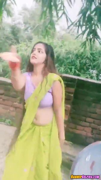 Diana – Highschool Girl Talked Into Nude Selfie By Complete Stranger On Tiktok
