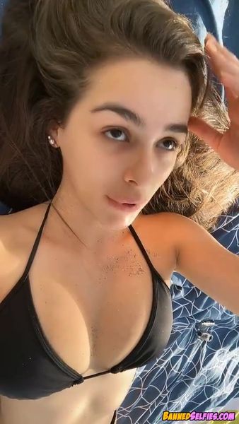 Hannah – First Time Nude Video