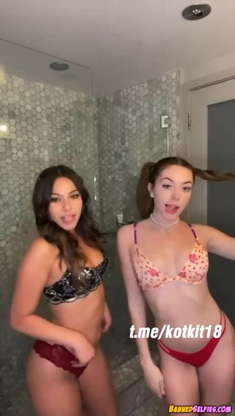 Madalyn – Epic 23 Years Old Cheerleader Girl Nude Instagram Selfie