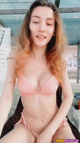 Magdalena – Teen Reveals Her Beautiful Body
