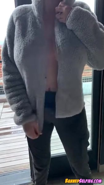 Mylee – Teen Talked Into Nude Selfie On Tiktok