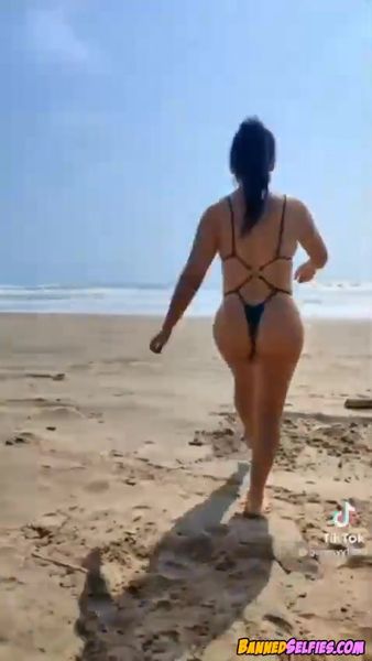 Renee – Shy Hot Nude Tease College Girl On Tiktok