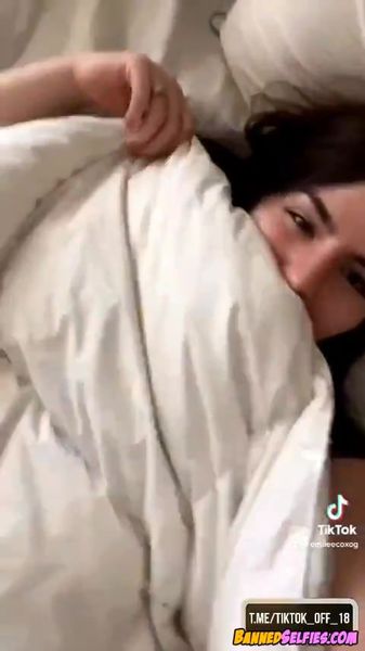 Sabrina – Innocent Little Girl Nude Selfie
