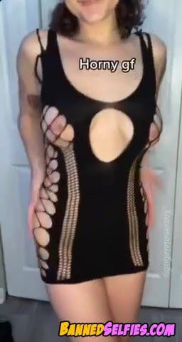 Zoe – 19 Years College Girl Epic Nude Selfie On Instagram