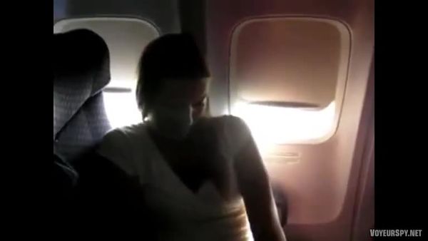 Hot Blonde Masturbates On A Commercial Flight Vbagiw