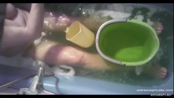 Our Beautiful Stepmom Fingering In Bath Vbaikl